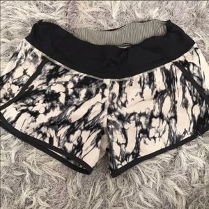 Lululemon marble shorts